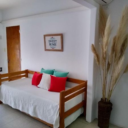 Apartamentos Laguna De Navarro Luaran gambar