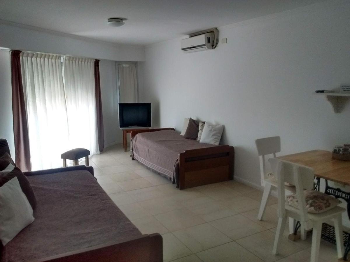 Apartamentos Laguna De Navarro Luaran gambar